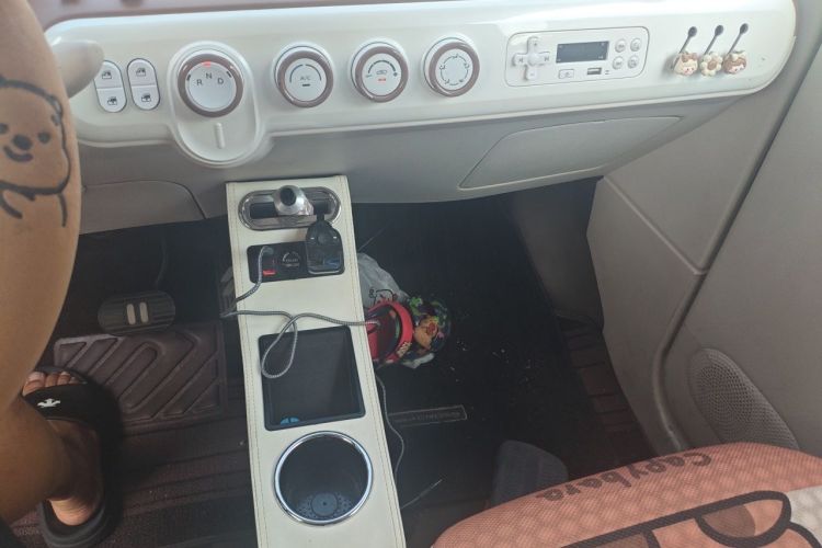 Used Bestune Pony 2026 Model 222km Shining Horse Audio And AC Panel