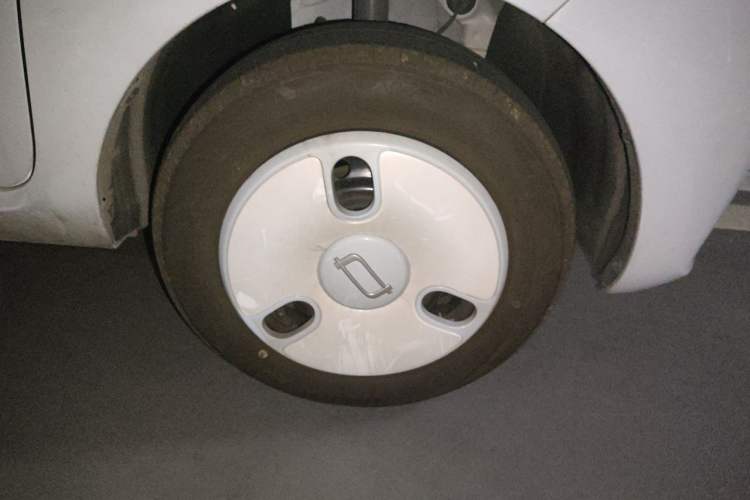 Used Bestune Pony 2026 222km Colorful Horse Right Front Wheel Hub