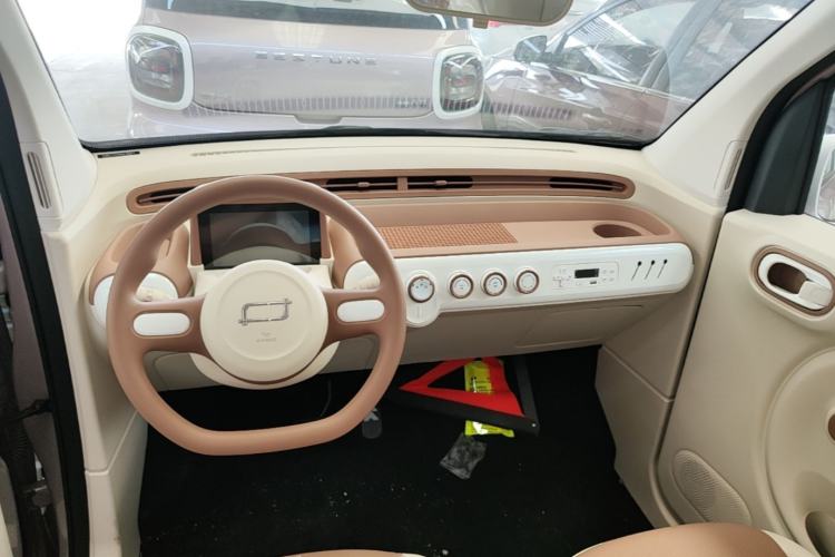 Used Bestune Pony 2026 222km Colorful Horse Center Console