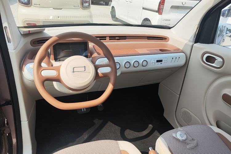 Used Bestune Pony 2026 222km Colorful Horse Center Console