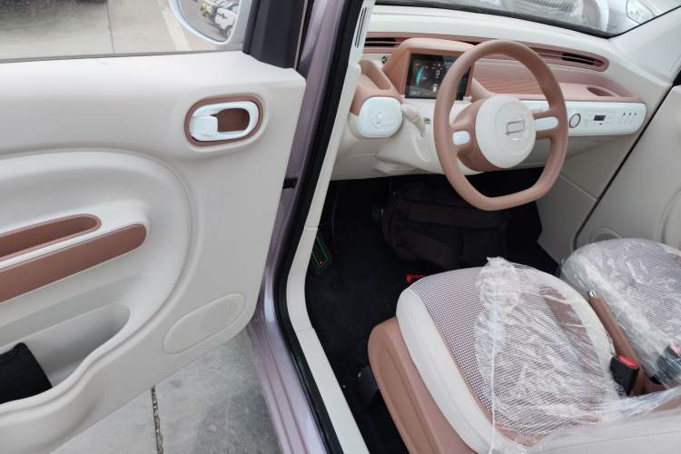 Used Bestune Pony 2026 Model 222km Cute Horse Plus Driver Seat