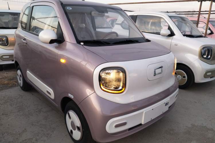Used Bestune Pony 2026 Model 222km Cute Horse Plus Exterior 2