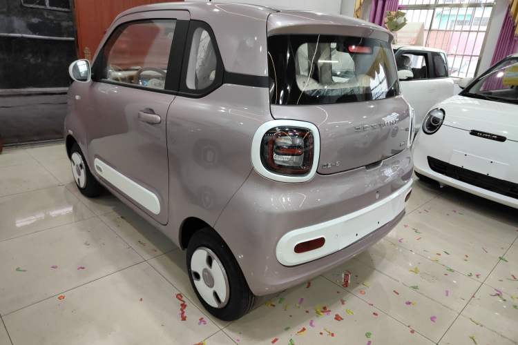 Used Bestune Pony 2026 222km Colorful Horse Exterior 2