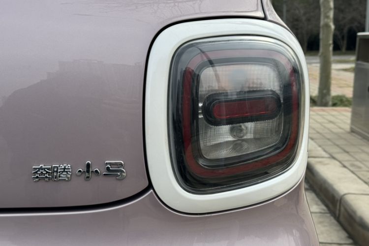 Used Bestune Pony 2026 222km Colorful Horse Exterior 8