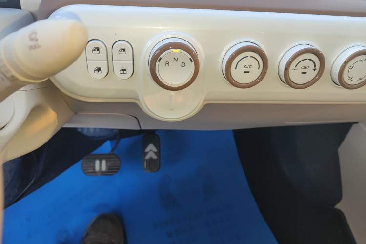 Used Bestune Pony 2026 Model 222km Shining Horse Gear Lever