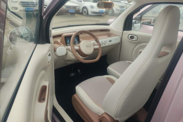 Used Bestune Pony 2026 222km Colorful Horse Interior 2
