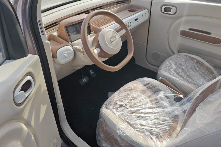 Used Bestune Pony 2026 Model 222km Cute Horse Plus Interior 3