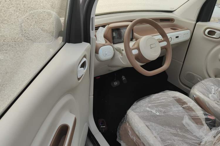 Used Bestune Pony 2026 Model 222km Cute Horse Plus Interior 3
