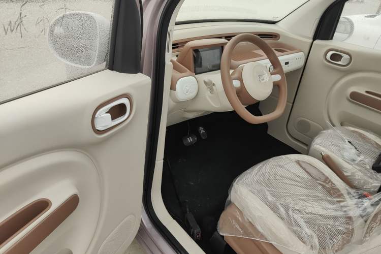 Used Bestune Pony 2026 Model 222km Cute Horse Plus Interior 3