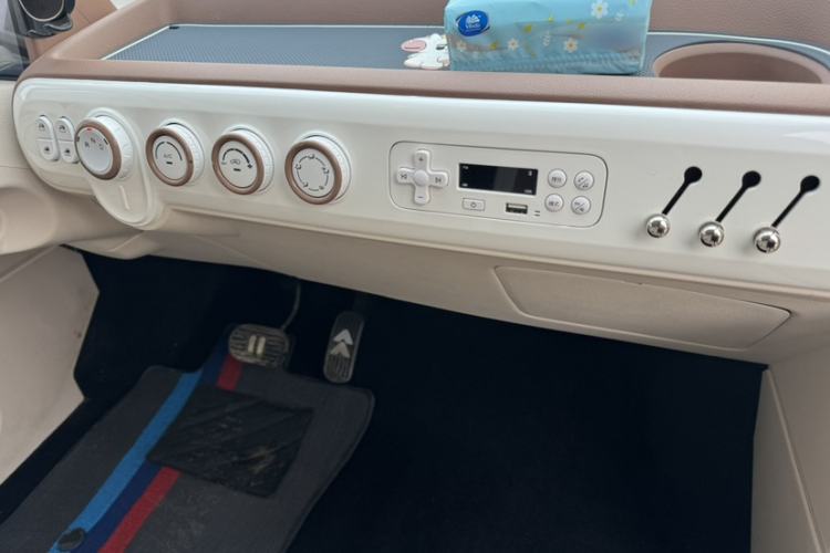 Used Bestune Pony 2026 222km Colorful Horse Interior 4