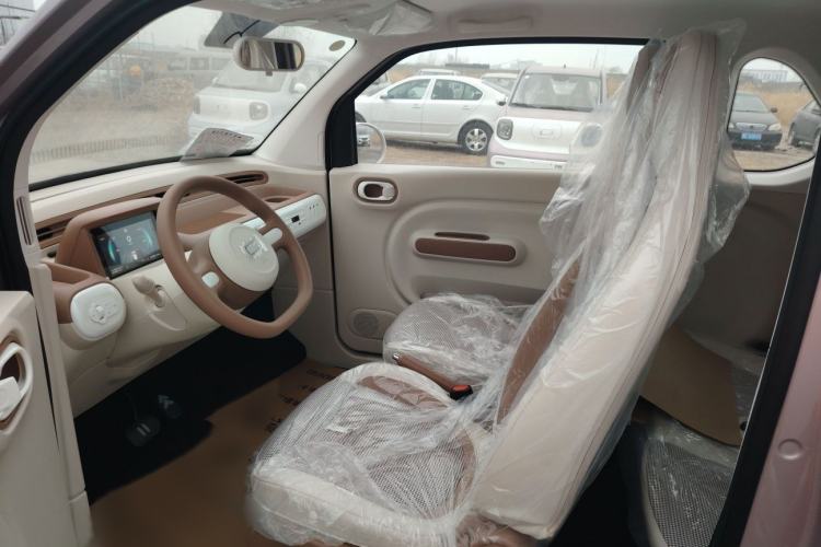 Used Bestune Pony 2026 Model 222km Cute Horse Plus Interior 6