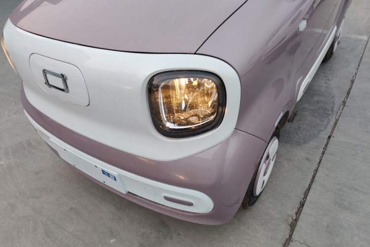 Used Bestune Pony 2026 Model 222km Cute Horse Plus Left Front Headlight
