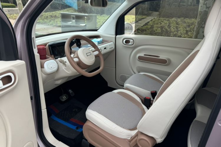 Used Bestune Pony 2026 222km Colorful Horse Left Front Seat