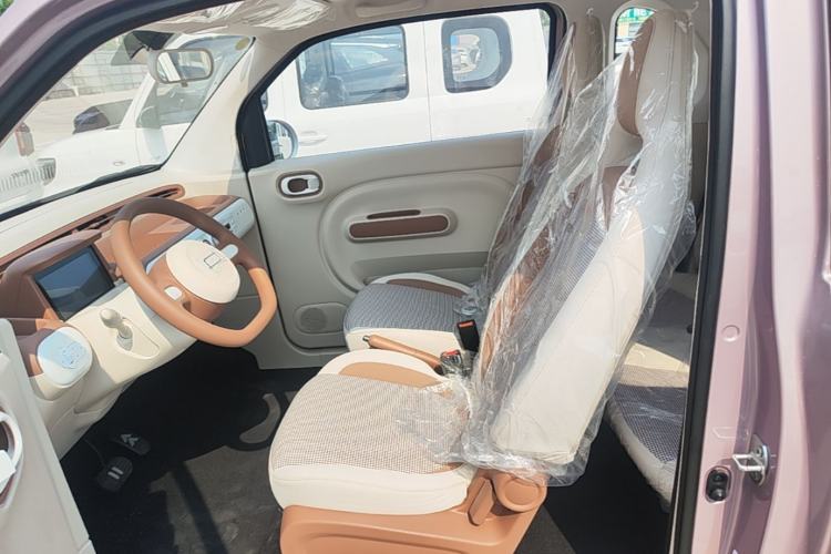 Used Bestune Pony 2026 222km Colorful Horse Left Front Seat