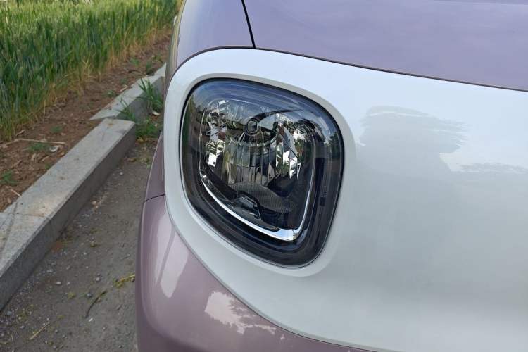 Used Bestune Pony 2026 Model 222km Cute Horse Plus Right Front Headlight