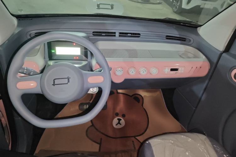 Used Bestune Pony 2026 Model 222km Cute Horse Center Console