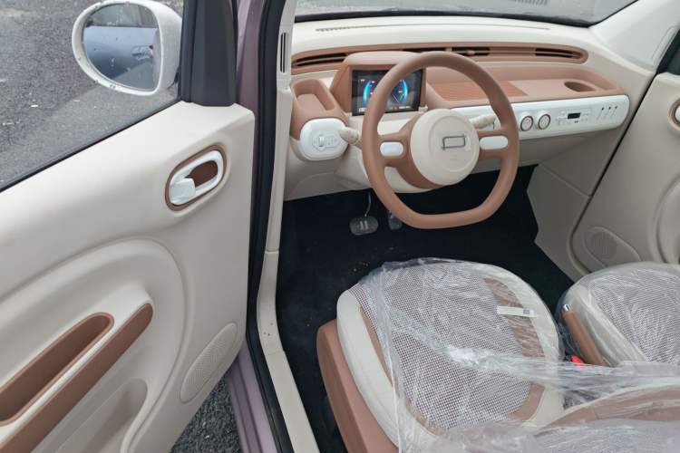 Used Bestune Pony 2026 Model 222km Shining Horse Interior 2