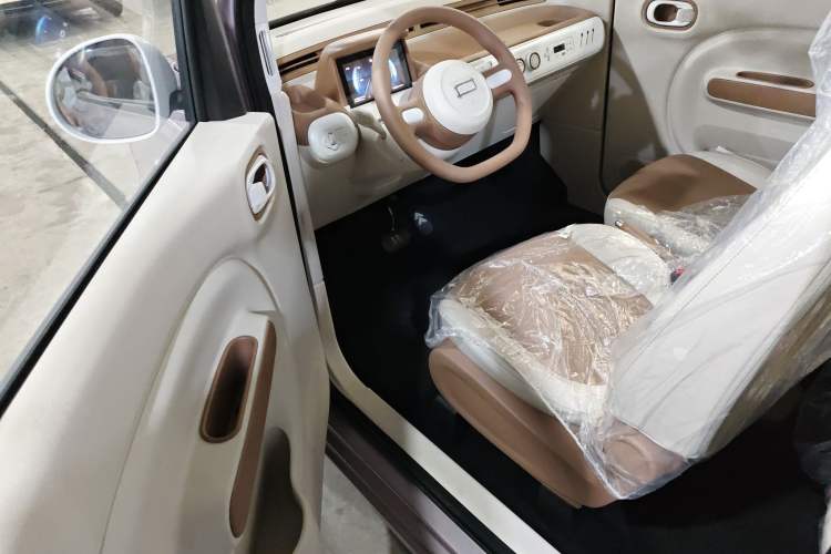 Used Bestune Pony 2026 Model 222km Shining Horse Interior 2