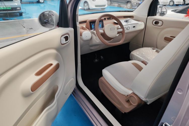 Used Bestune Pony 2026 222km Colorful Horse Interior 2