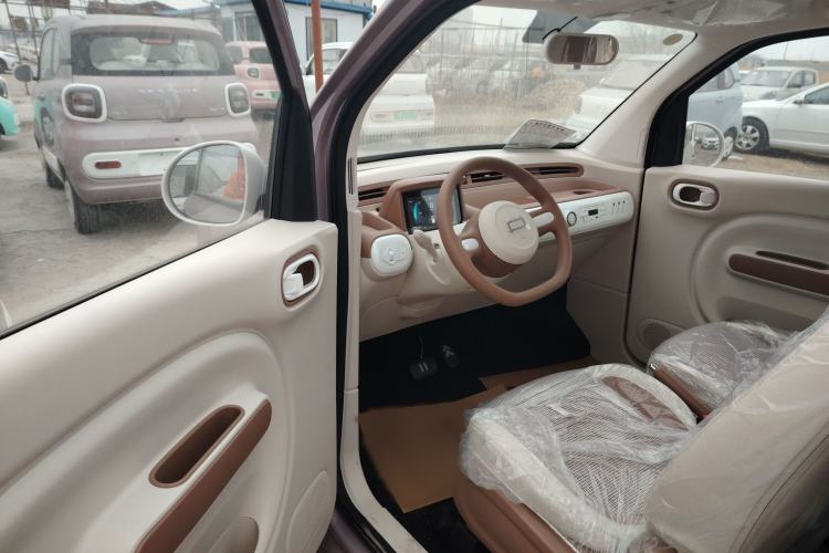 Used Bestune Pony 2026 Model 222km Cute Horse Plus Interior 2