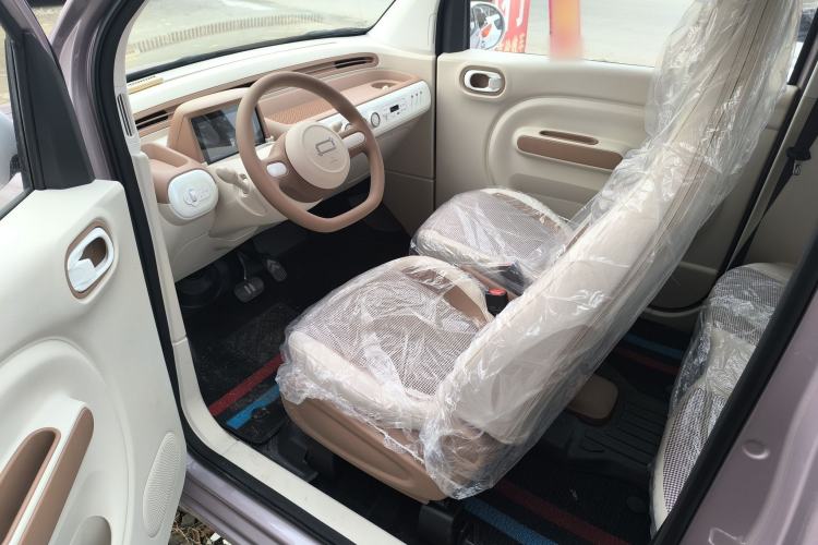Used Bestune Pony 2026 222km Colorful Horse Interior 3