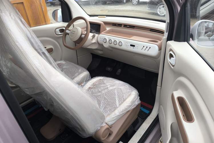 Used Bestune Pony 2026 222km Colorful Horse Interior 5