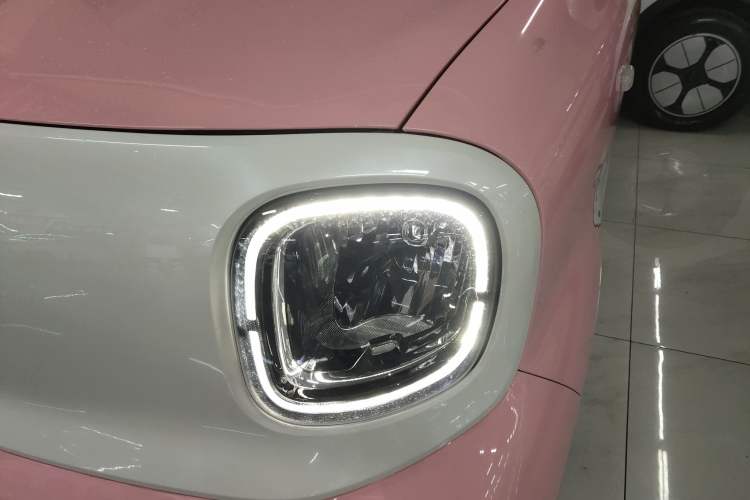 Used Bestune Pony 2026 Model 222km Shining Horse Left Front Headlight