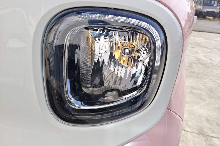 Used Bestune Pony 2026 222km Colorful Horse Left Front Headlight