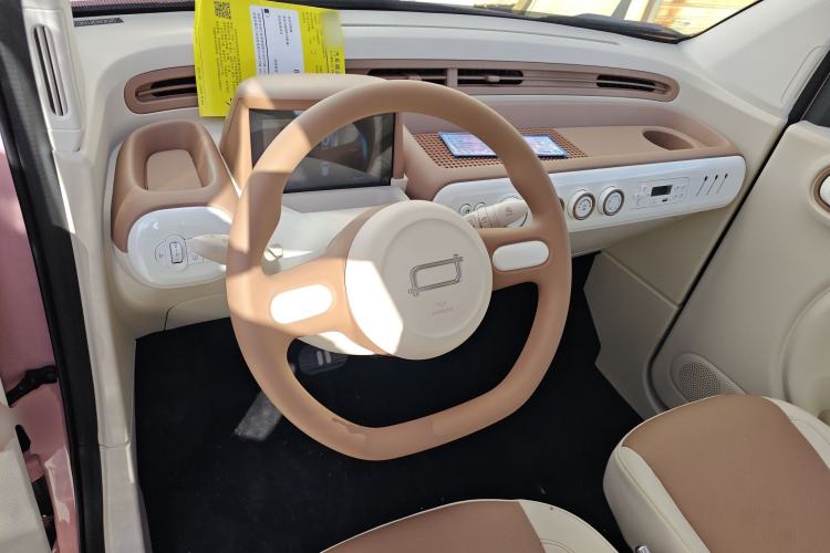 Used Bestune Pony 2026 222km Colorful Horse Steering Wheel