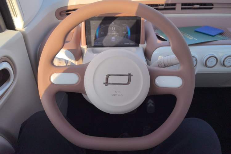 Used Bestune Pony 2026 222km Colorful Horse Steering Wheel