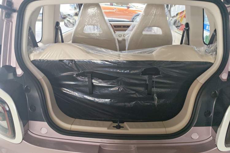 Used Bestune Pony 2026 Model 222km Shining Horse Trunk