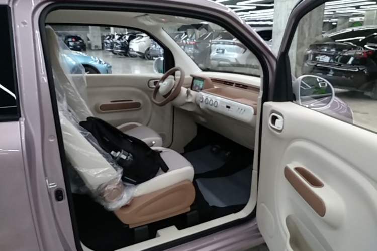 Used Bestune Pony 2026 Model 222km Cute Horse Plus Right Front Seat