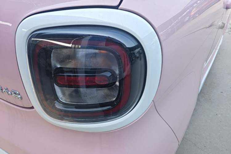 Used Bestune Pony 2026 Model 222km Cute Horse Right Rear Taillight