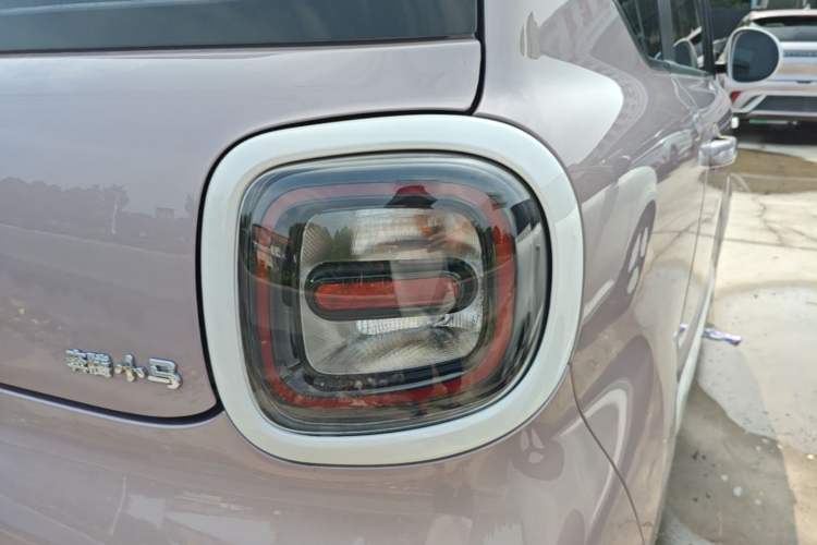 Used Bestune Pony 2026 222km Colorful Horse Right Rear Taillight