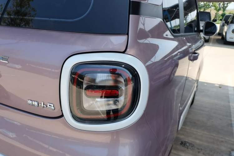 Used Bestune Pony 2026 Model 222km Cute Horse Plus Right Rear Taillight