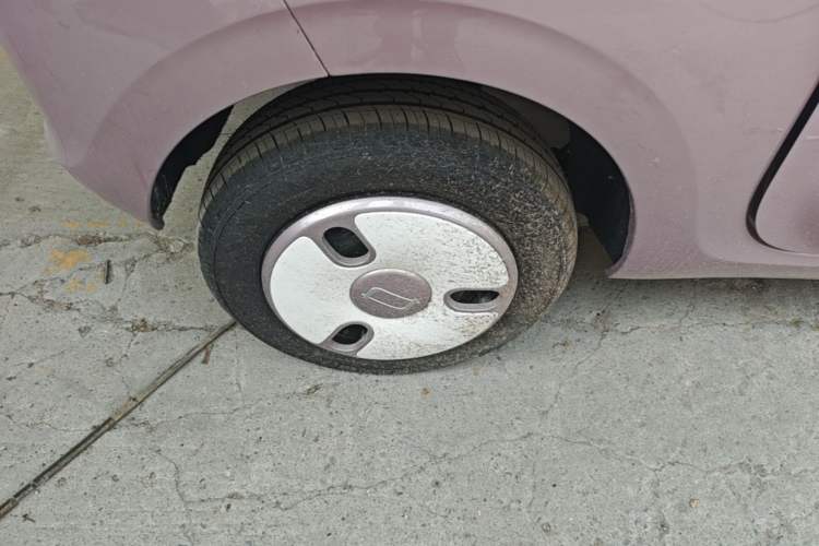 Used Bestune Pony 2026 222km Colorful Horse Right Rear Wheel Hub