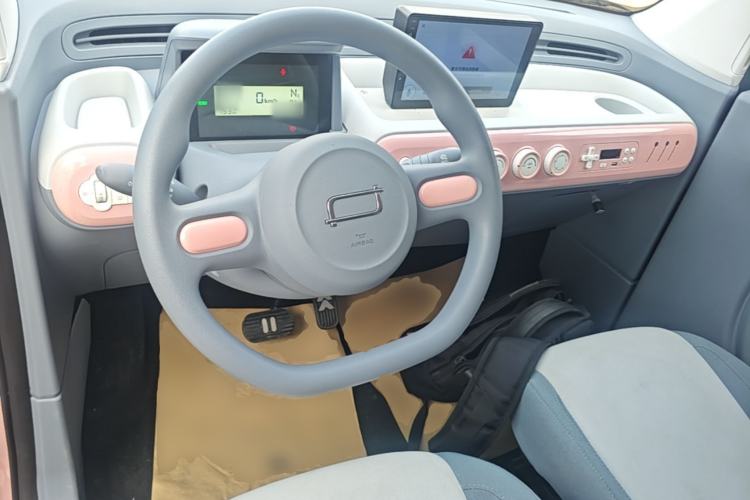 Used Bestune Pony 2026 Model 222km Cute Horse Steering Wheel