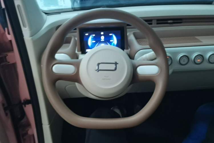 Used Bestune Pony 2026 Model 222km Shining Horse Steering Wheel