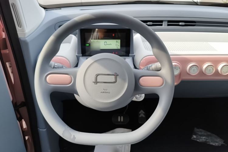 Used Bestune Pony 2026 Model 222km Cute Horse Steering Wheel