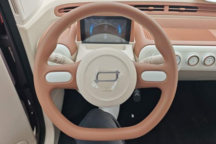 Used Bestune Pony 2026 222km Colorful Horse Steering Wheel