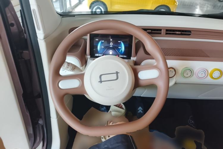 Used Bestune Pony 2026 222km Colorful Horse Steering Wheel