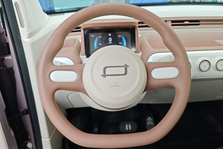 Used Bestune Pony 2026 Model 222km Cute Horse Plus Steering Wheel
