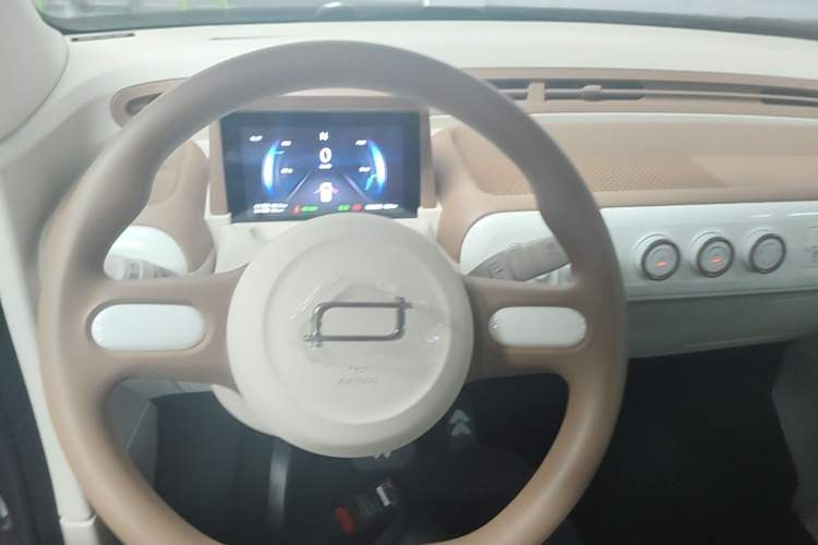 Used Bestune Pony 2026 222km Colorful Horse Steering Wheel