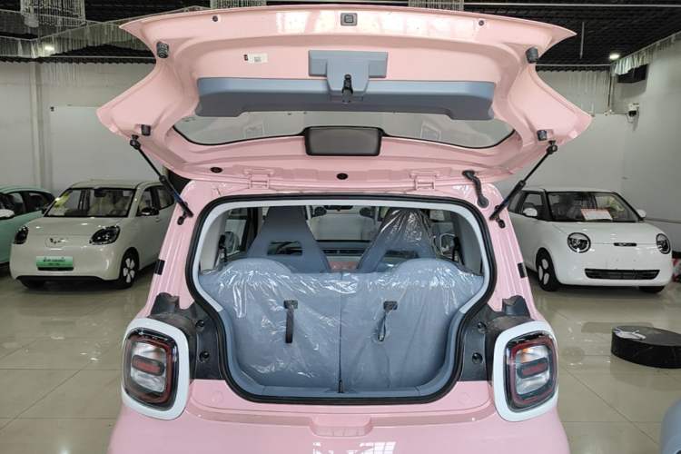 Used Bestune Pony 2026 Model 222km Cute Horse Trunk