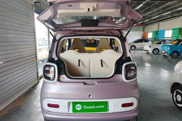 Used Bestune Pony 2026 222km Colorful Horse Trunk