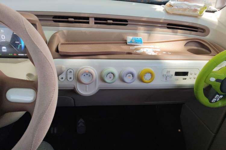 Used Bestune Pony 2026 222km Colorful Horse Audio And AC Panel