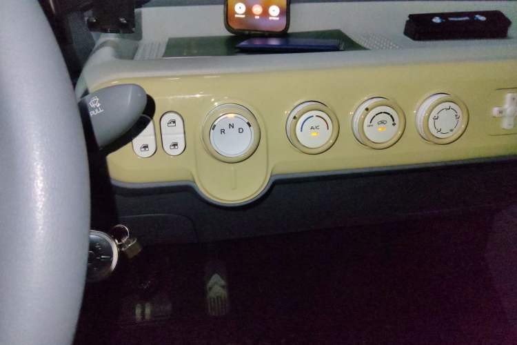 Used Bestune Pony 2026 Model 222km Cute Horse Audio And AC Panel