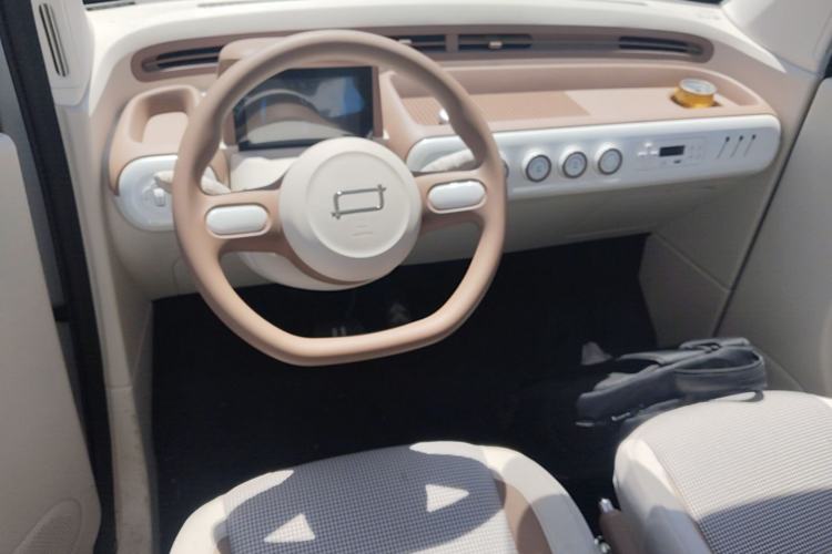 Used Bestune Pony 2026 222km Colorful Horse Center Console