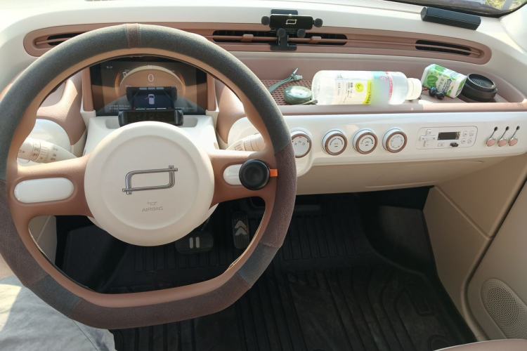 Used Bestune Pony 2026 Model 222km Shining Horse Center Console