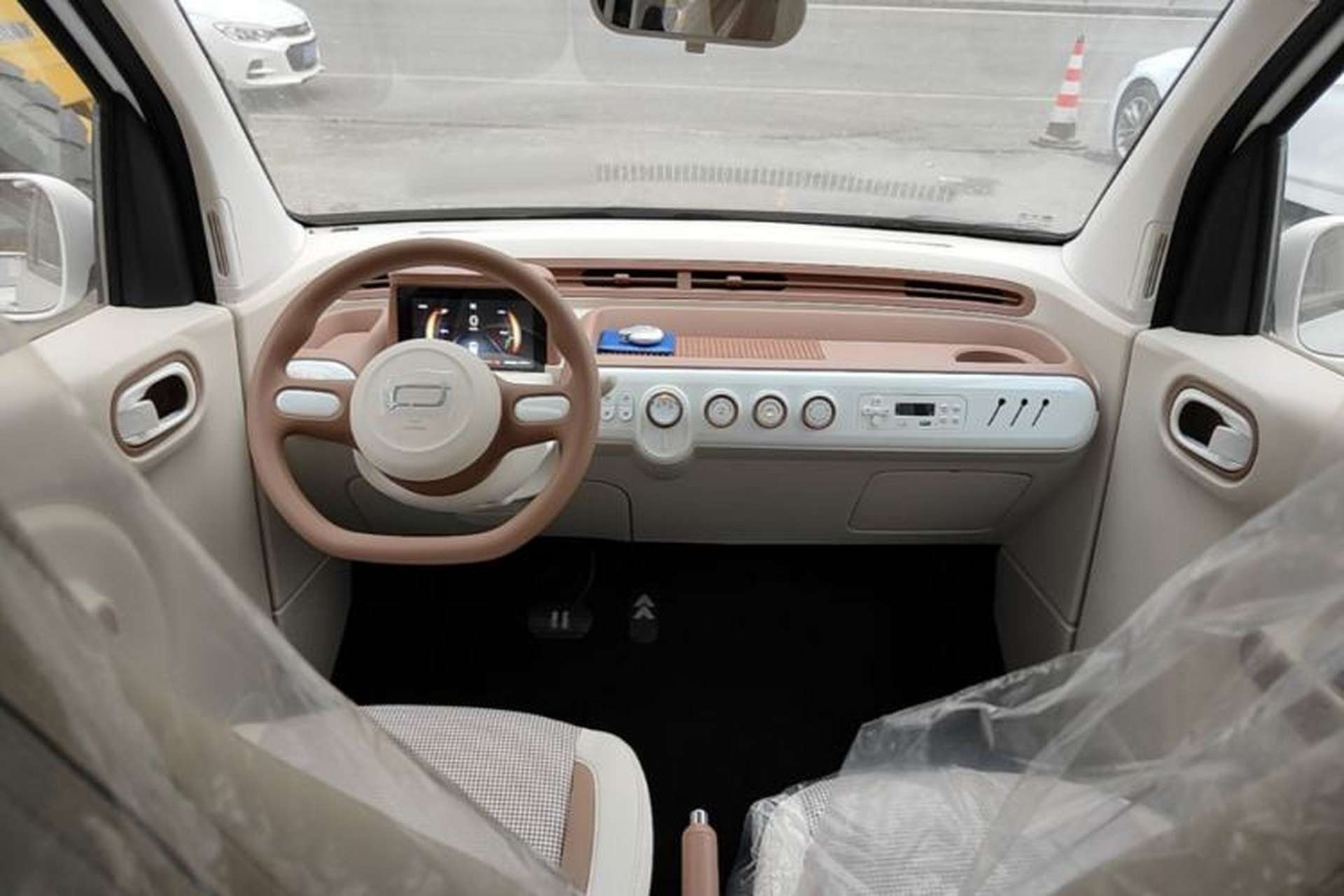 Used Bestune Pony 2026 222km Colorful Horse Center Console